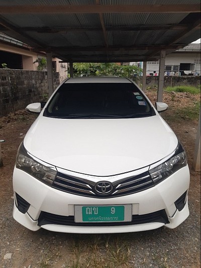 ที่จอดรถหน้าศูนย์แท็กซี่นครศรีฯ